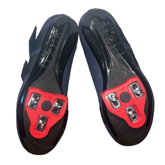 Fizik Tempo R5 Powerstrap Cycling Shoe Navy/ Black with attached cleats - Picture 9 of 10